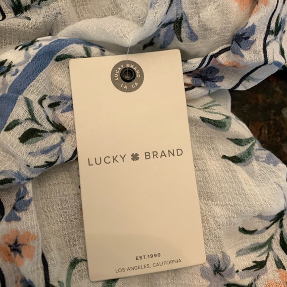 Lucky Brand women’s shirt - Picture 2 of 5